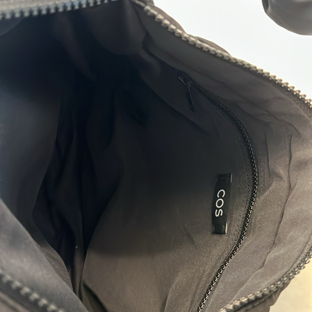 COS‎ QUILTED MINI BAG - Picture 6 of 6